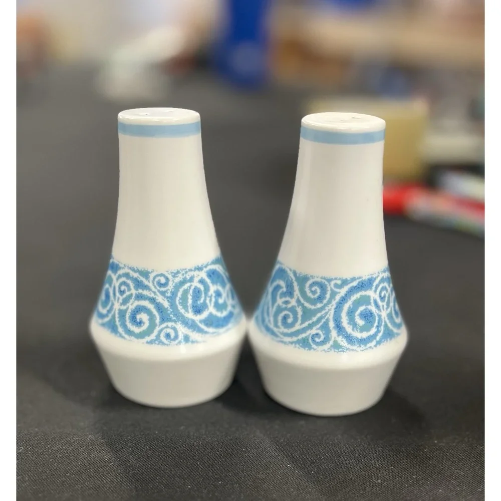 Noritake China Japan #9025 Progression MILBURN‎ Salt Pepper Shakers